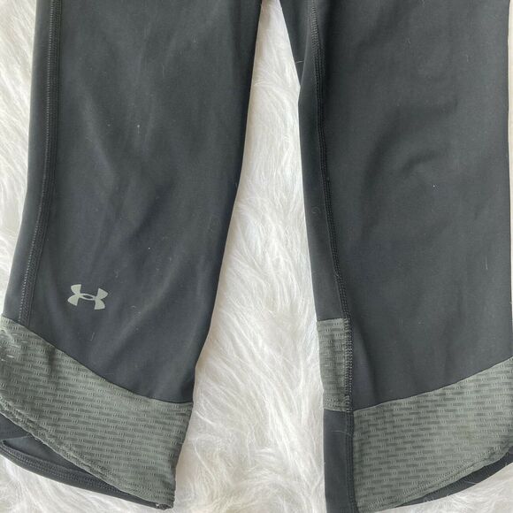 Under Armour Leggings Sz Xs? Black/Grey Mesh Athletic Workout Capris Yoga Womens - Picture 2 of 8